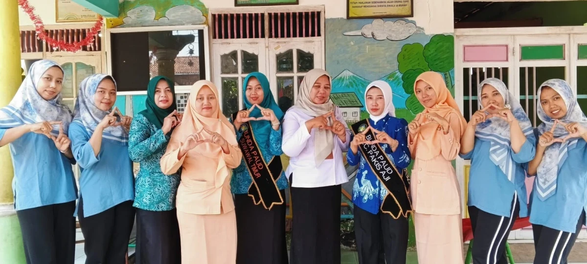 LAPORAN KEGIATAN KUNJUNGAN BUNDA PAUD KECAMATAN PAKIS AJI KE KB SHOFA MARWA DESA SUWAWAL TIMUR