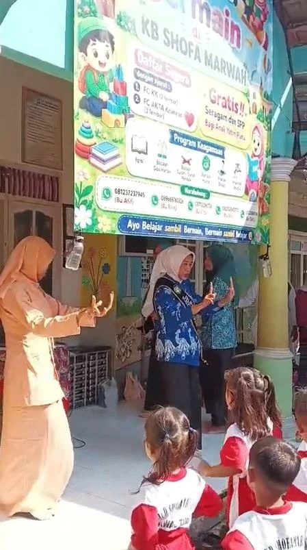 KEGIATAN BUNDA PAUD KECAMATAN PAKIS AJI SENAM BERSAMA ANAK-ANAK KB SHOFA MARWA SUWAWAL TIMUR PAKIS AJI