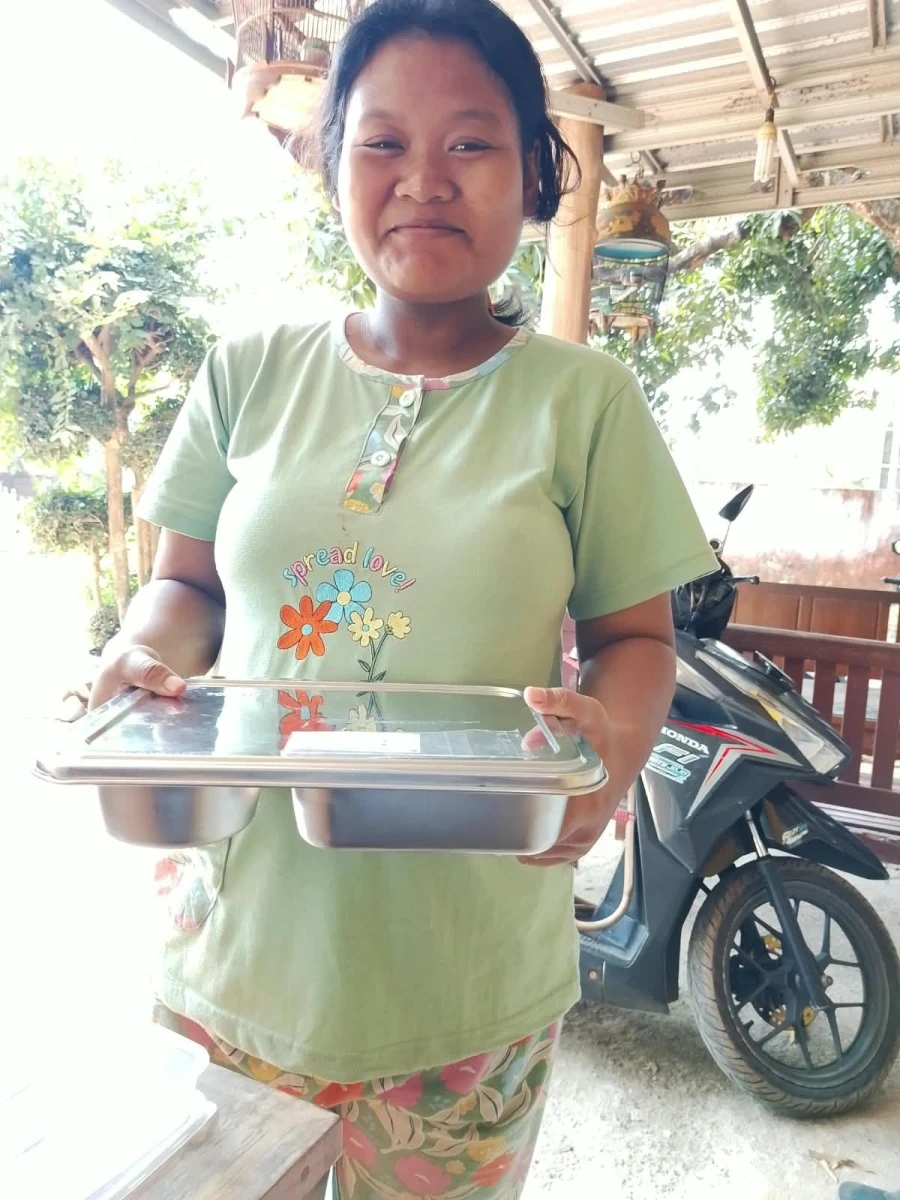 Pemberian Makan Bergizi Gratis (MBG) bagi Bumil, Busui, dan Balita di RW 08 Desa Karanggondang