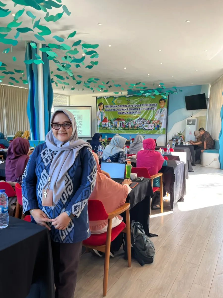 kegiatan orientasi petugas Puskesmas dalam melakukan pembinaan Posyandu 