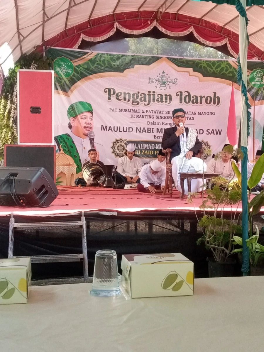 PENGAJIAN IDAROH PAC MUSLIMAT DAN FATAYAT KEC. MAYONG DALAM RANGKA PERINGATAN MAULID NABI MUHAMMAD SAW