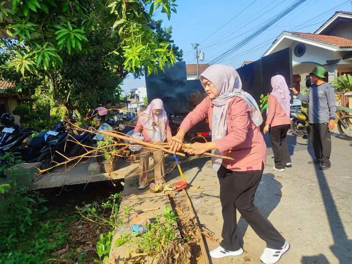 Sinergi TP PKK, Forkopimcam, dan Pemerintah Desa Pecangaan Wetan Dukung Gerakan Indonesia ASRI