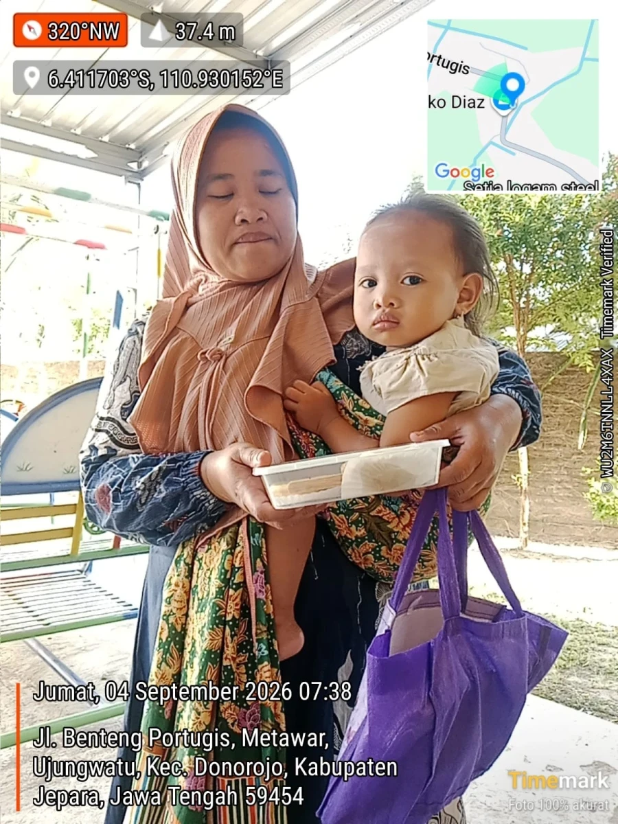 DI POSYANDU POKJA IV DESA UJUNGWATU MENDAMPINGI BOK PMT BALITA