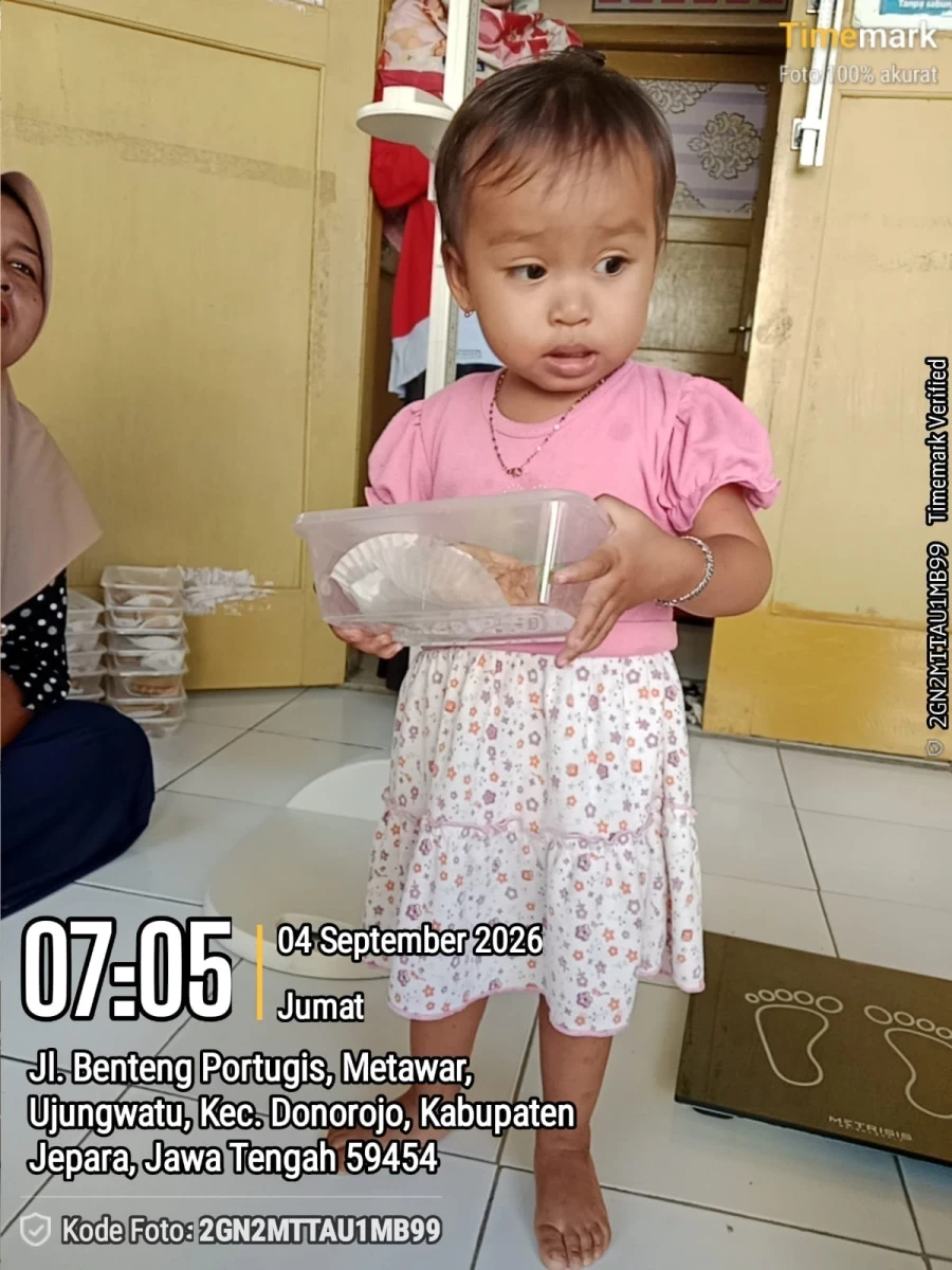 DI POSYANDU POKJA IV DESA UJUNGWATU MENDAMPINGI BOK PMT BALITA