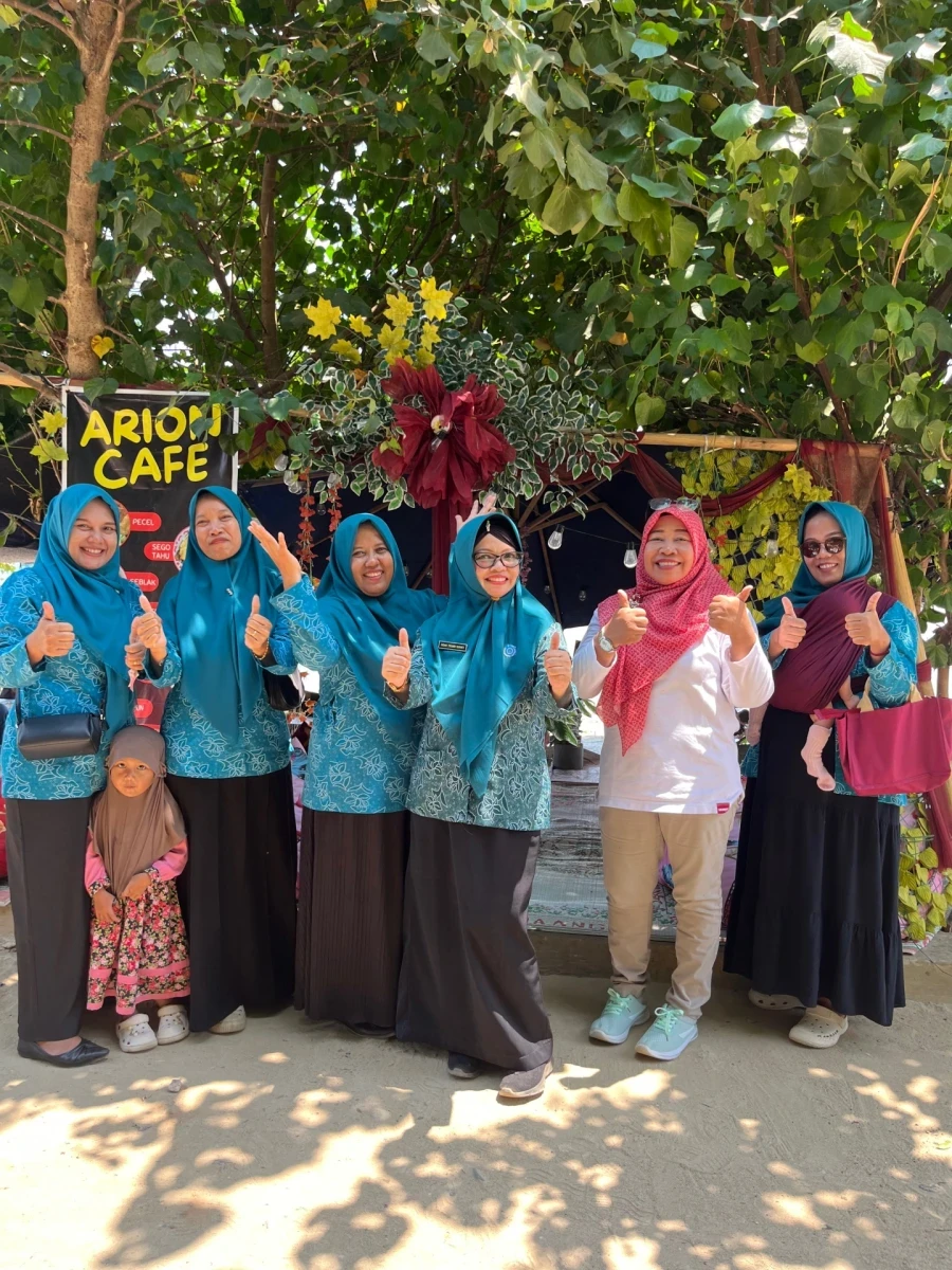 Kunjungan ke Pusat Oleh-oleh Desa Telukawur