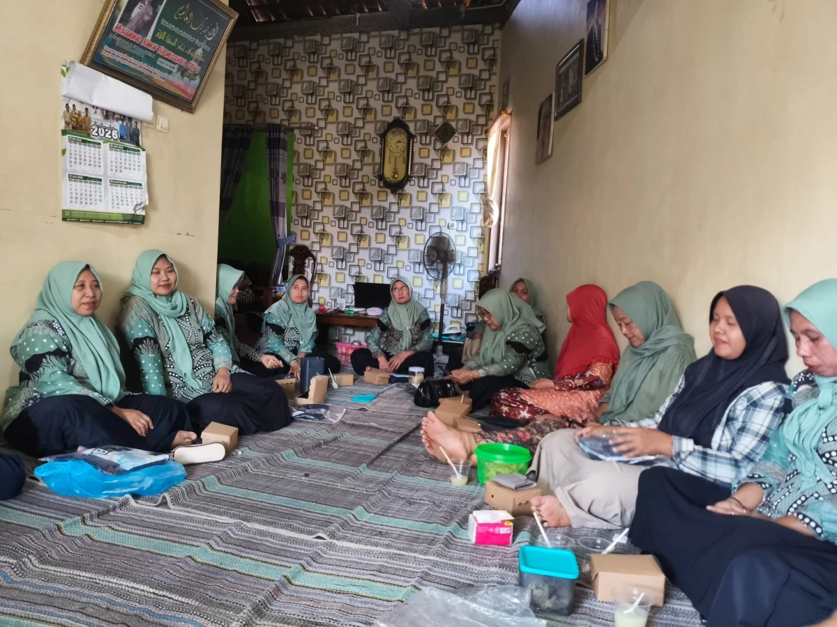 Pertemuan rutin TP PKK desa Jlegong