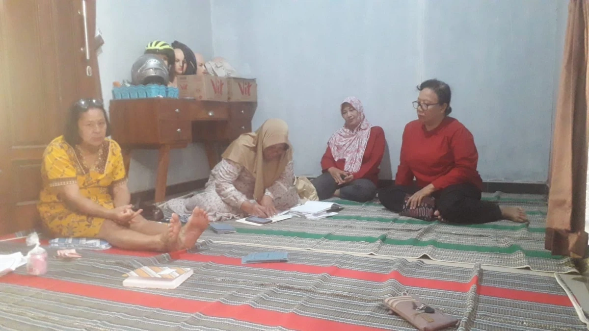 Kegiatan Rutin Kelompok PKK RT 01/RW 03 Desa Karanggondang