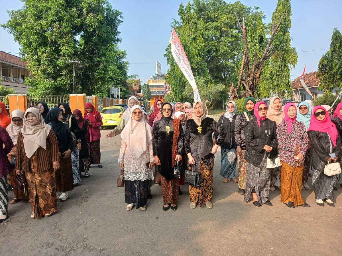Upacara peringatan  hari kelahiran ibu kartini