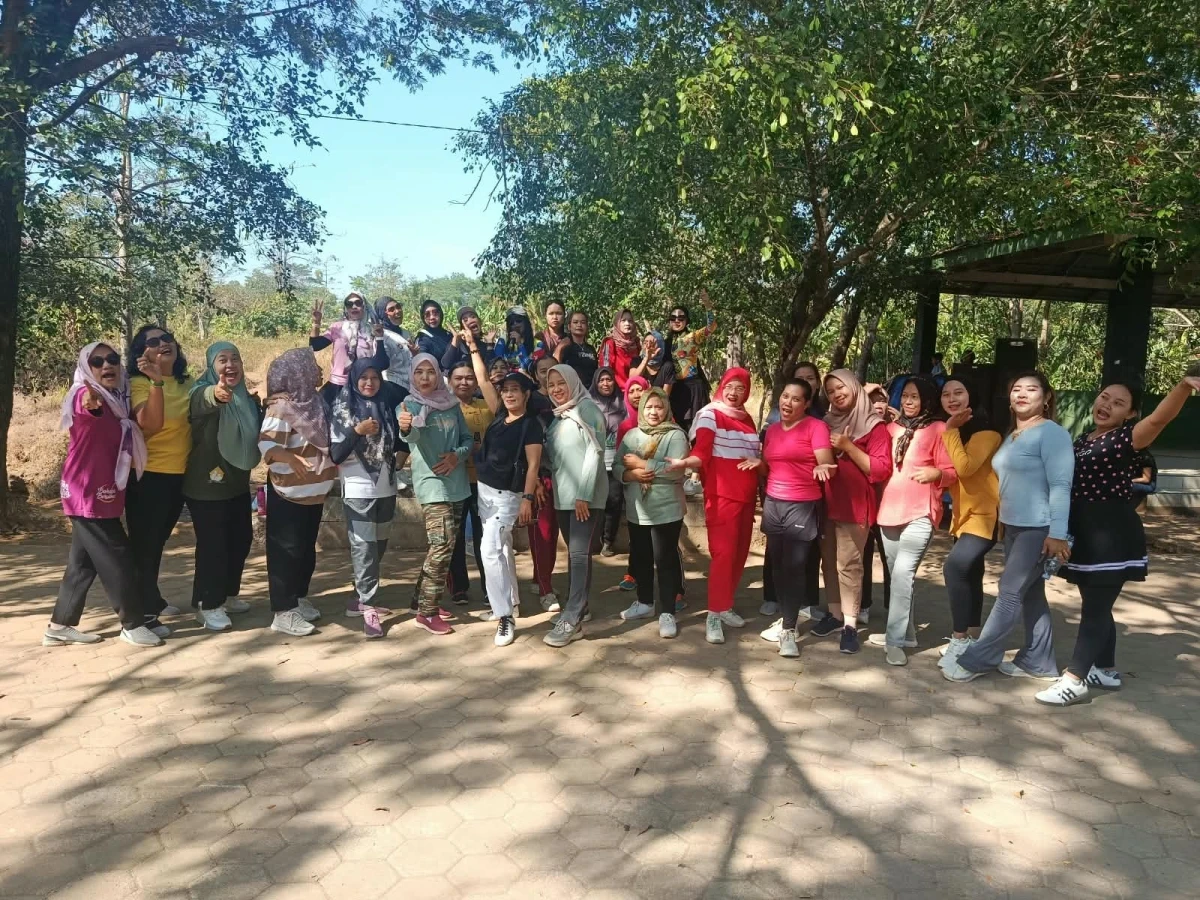 Senam pagi d wisata godrax