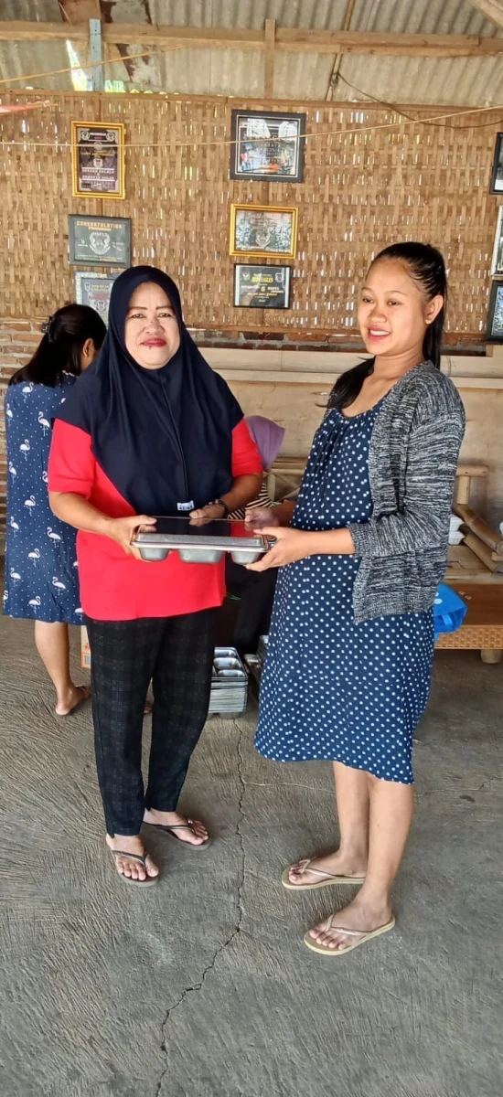 Pemberian MBG Ibu Hamil di Pos Pandan 1 Desa Kedungcino