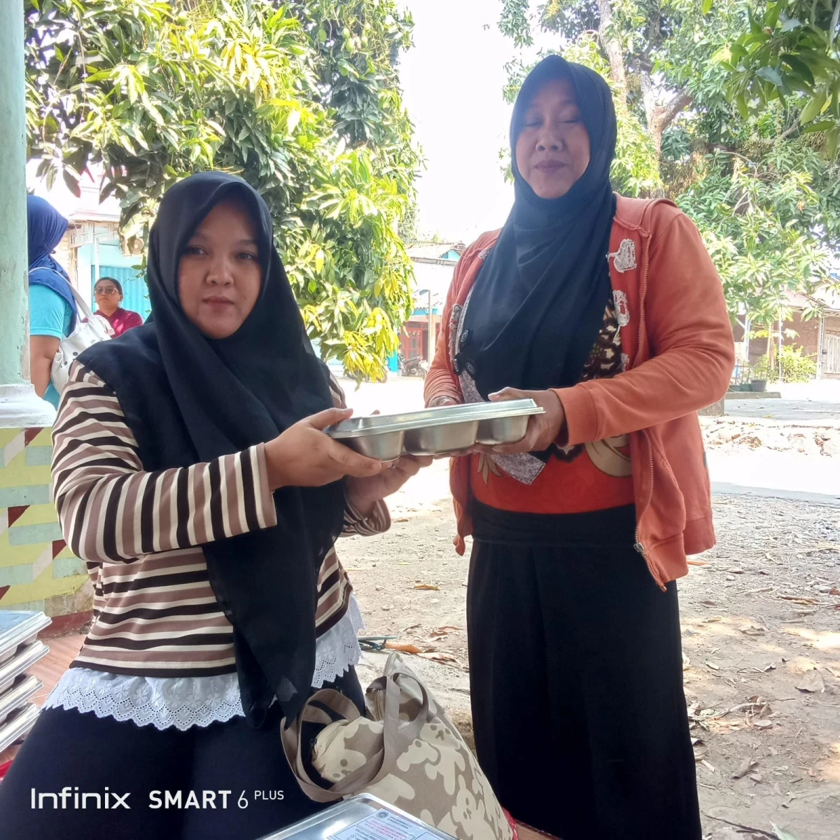 DUKUNG PERKEMBANGAN PERKEMBANGAN DAN CEGAH STUNTING BERSAM MBG.