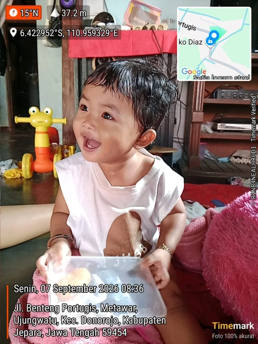 DI POSYANDU POKJA IV DESA UJUNGWATU MENDAMPINGI BOK PMT BALITA