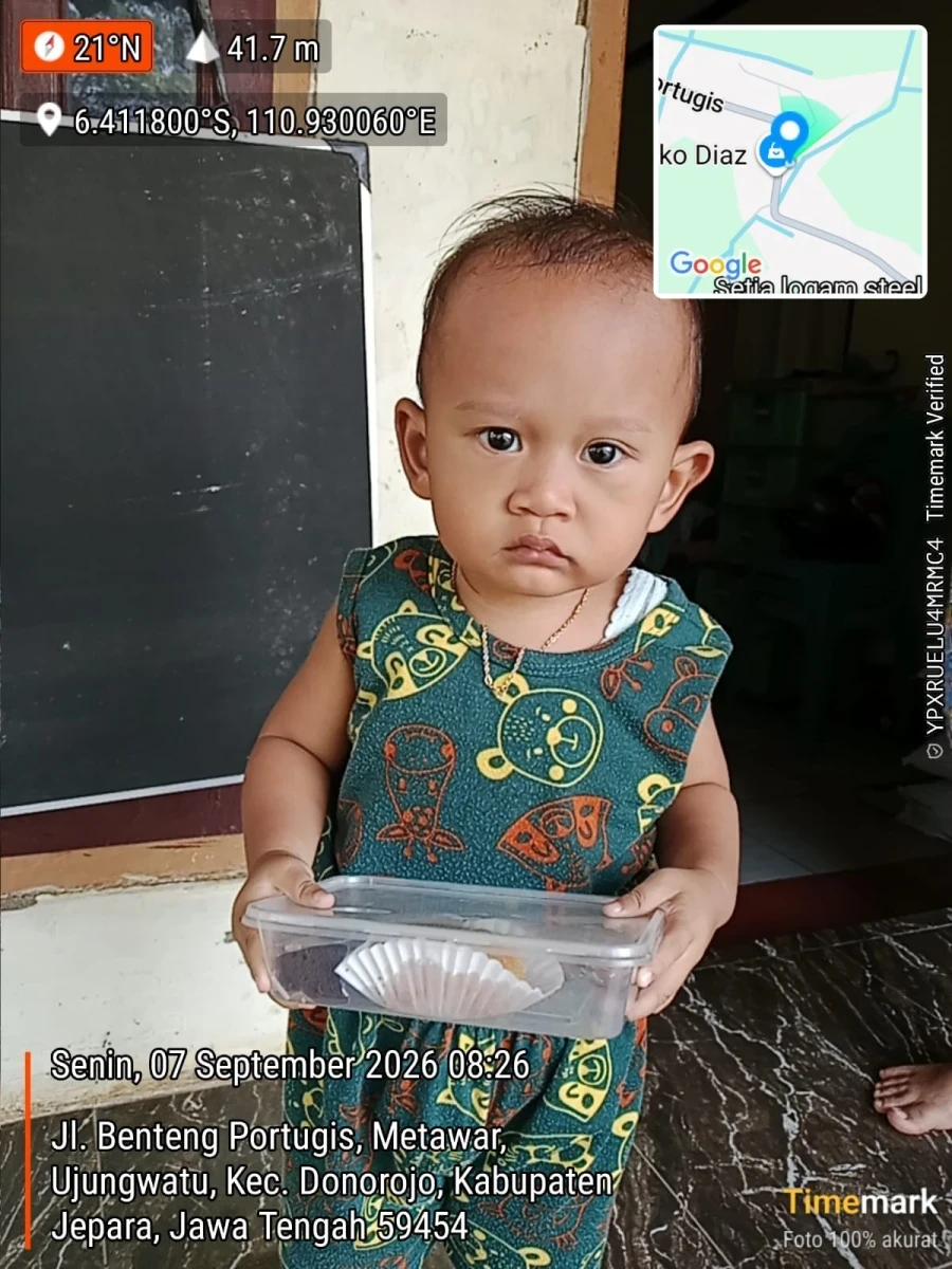 DI POSYANDU POKJA IV DESA UJUNGWATU MENDAMPINGI BOK PMT BALITA
