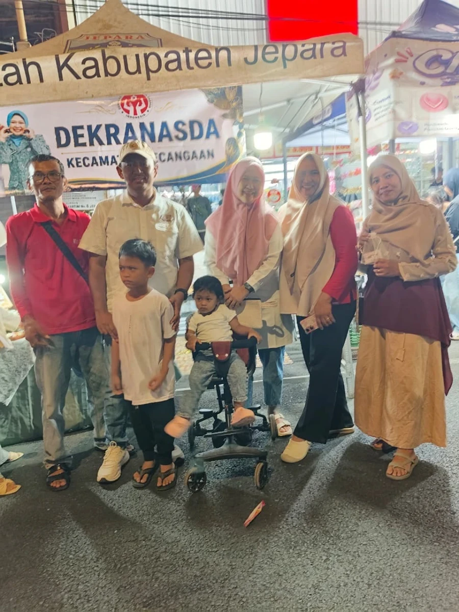 Dekranasda Kecamatan Pecangaan Warnai Kartini Night di Alun-Alun Jepara
