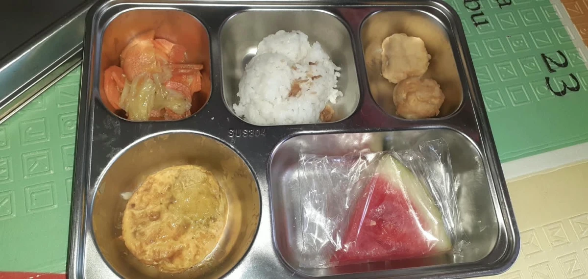MAKANAN BERGIZI GRATIS