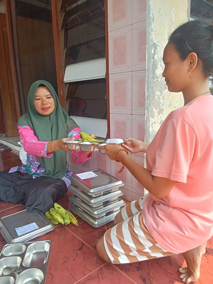 DI RW 01 POKJA IV DUKUNG MAKANAN BERGIZI GRATIS ( MBG )