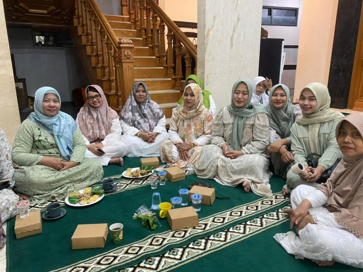 TP PKK Desa Telukawur Hadiri Jepara Bersholawat di Masjid Baitur Rohman Langon