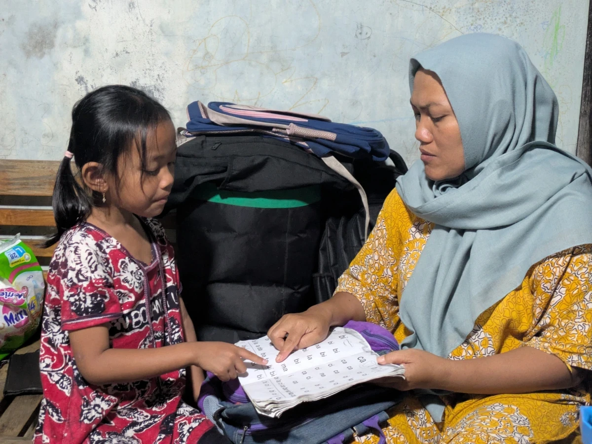 Bunda Literasi Telukawur Bergerak, Dampingi Anak Belajar Al-Qur’an dan Baca Tulis