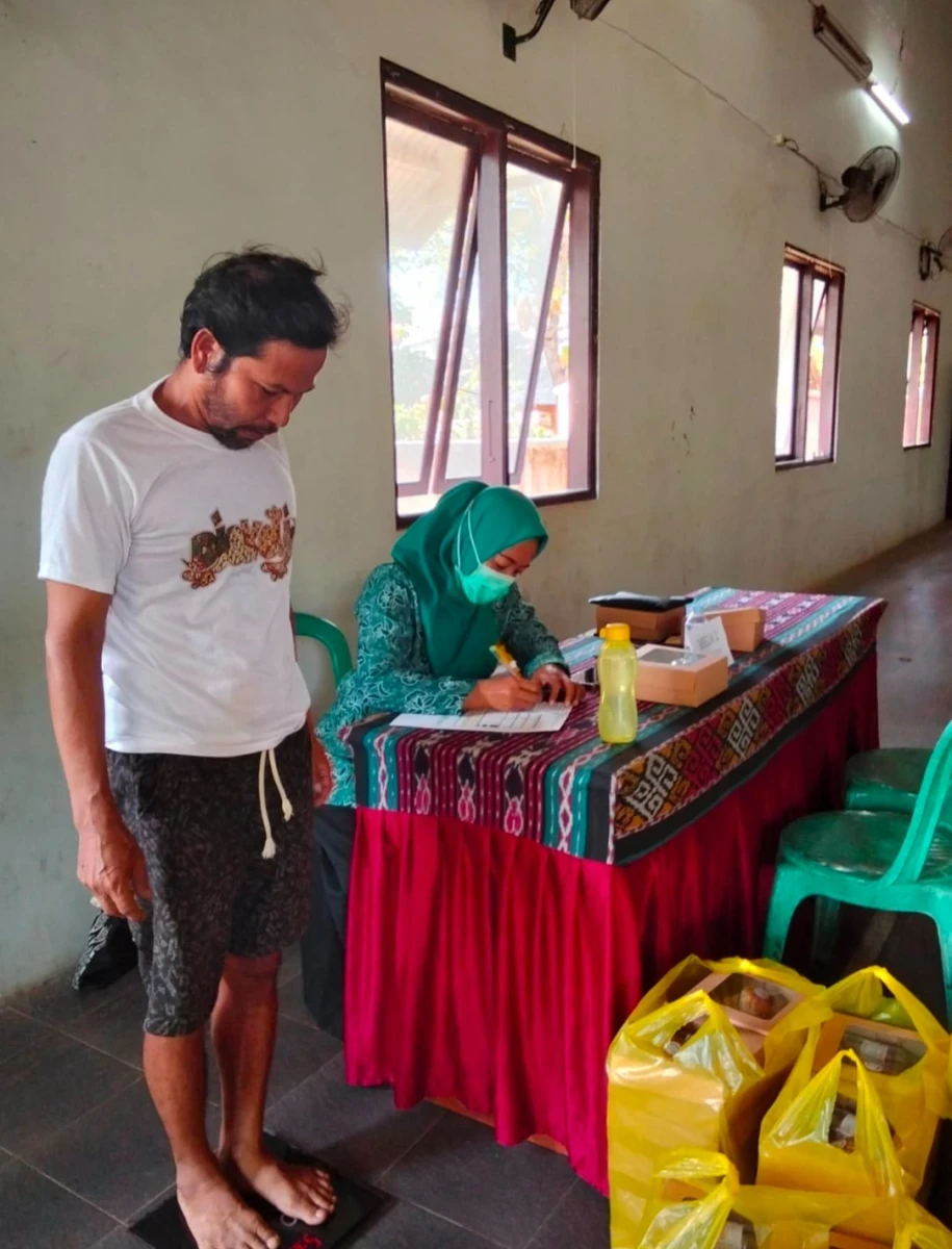 Peduli Kesehatan Warga, TP PKK Desa Kemujan Dampingi Cek Kesehatan Gratis & Tracing TB