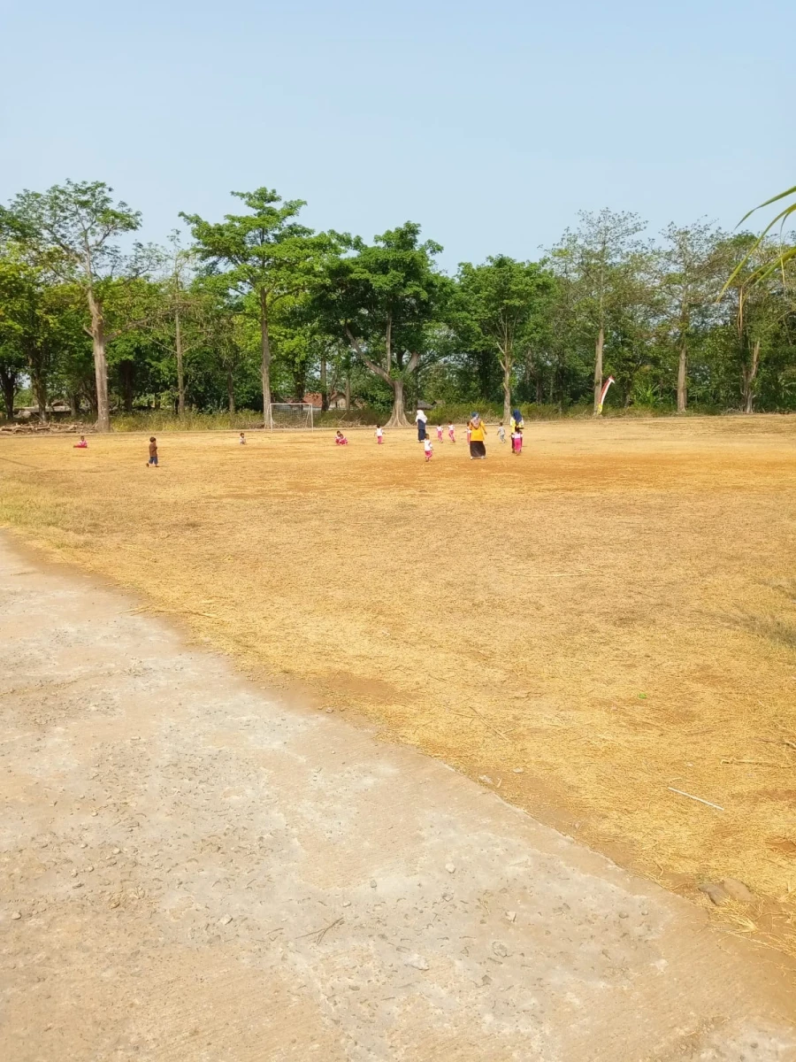 Kegiatan pembalajaran pos PAUD bina siwi desa geneng
