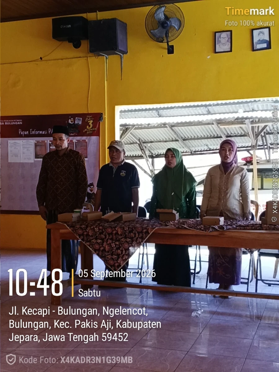 Ketua TP PKK Kecamatan Pakis Aji Hadiri Sidang Pleno Penetapan Daftar Pemilih Sementara Pilpet Desa Bulungan
