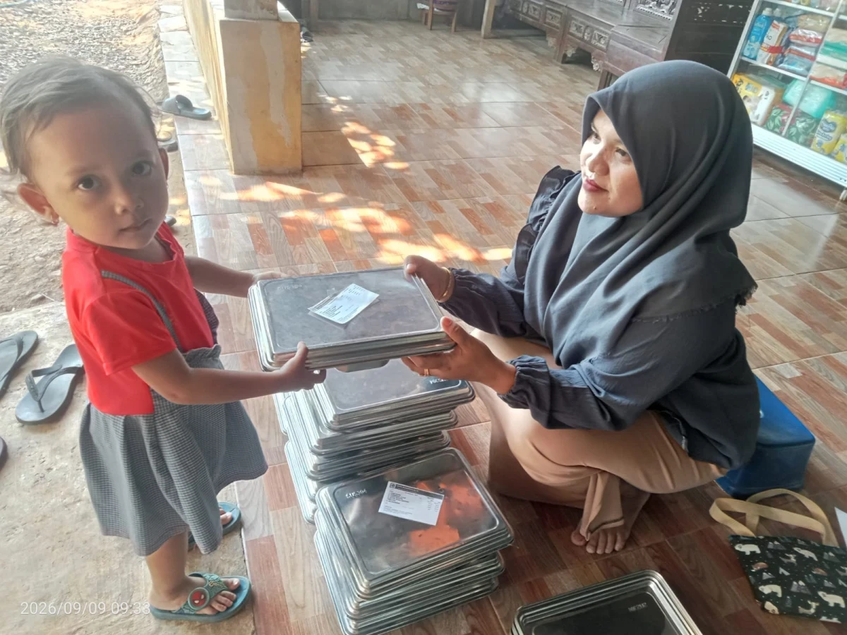 PEMBAGIAN MBG BALITA DI POS PANDAN 5 DESA KEDUNGCINO