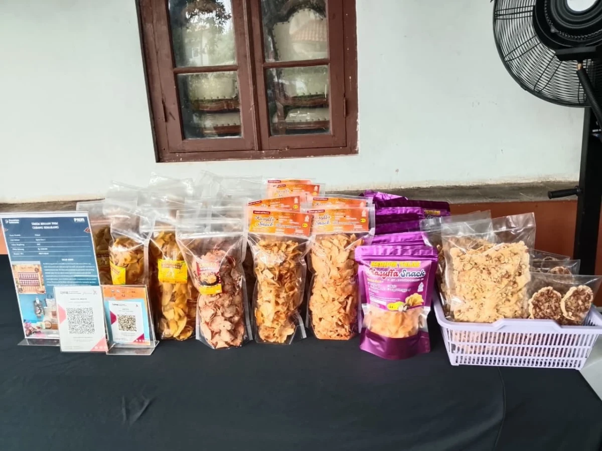 PELAKU UMKM DESA KEDUNGCINO MENGIKUTI KEGIATAN PKU AKBAR CABANG SEMARANG dengan tema KOLABORASI UNTUK EKONOMI JEPARA BERDAYA