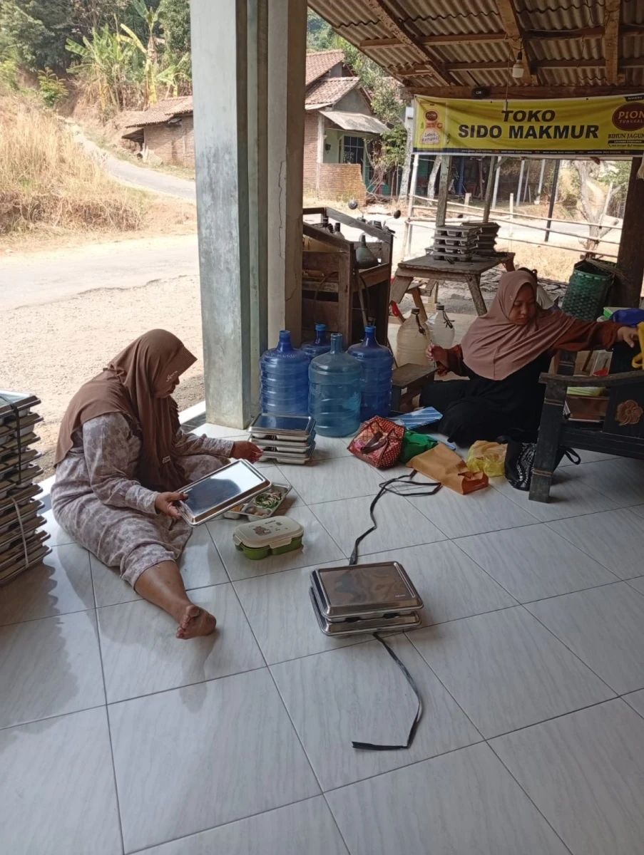 MAKANAN BERGIZI GRATIS