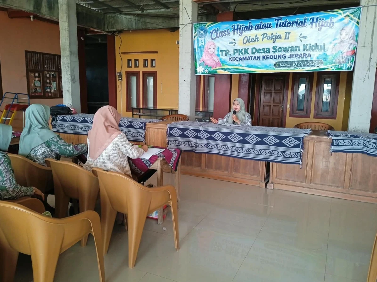 Rutinan pkk desa sowan kidul. 