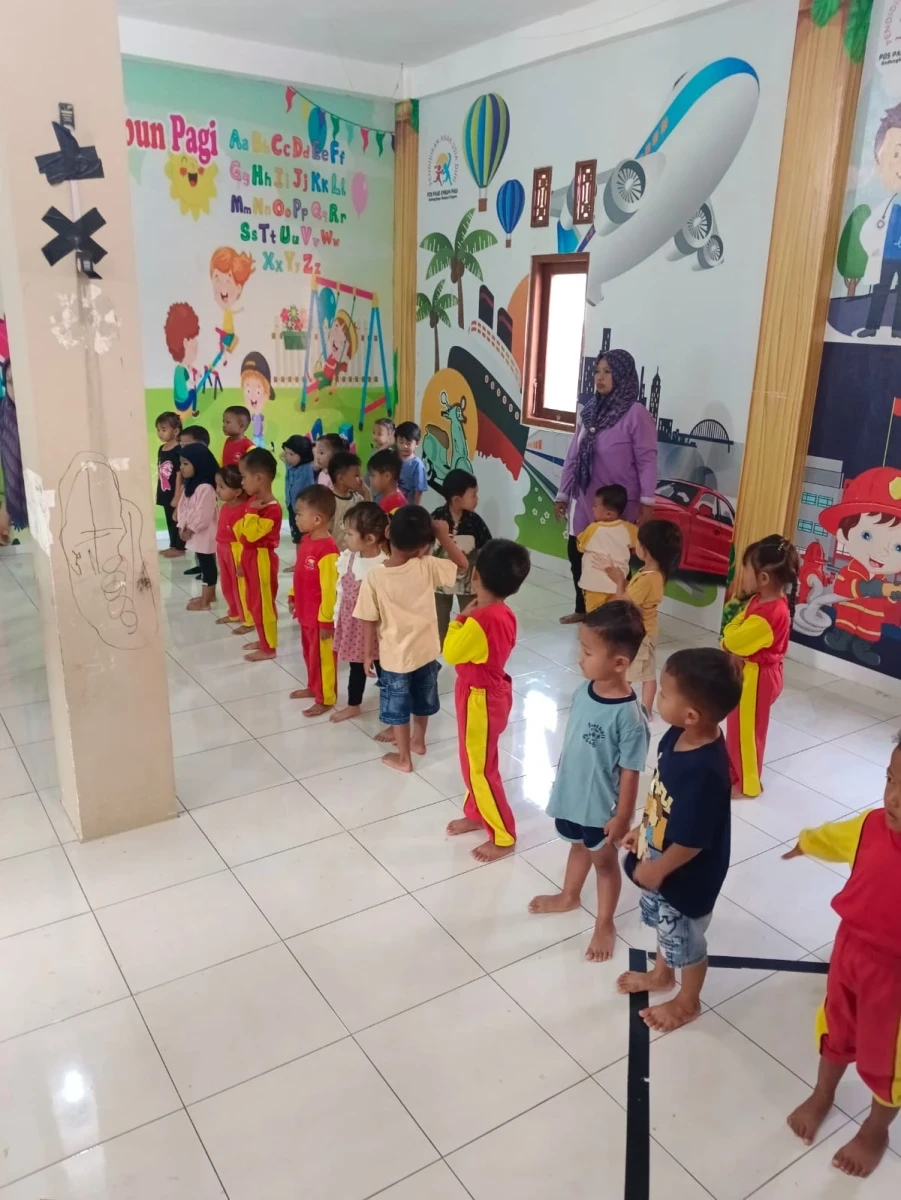 Kegiatan mencari pasangan warna yang sama