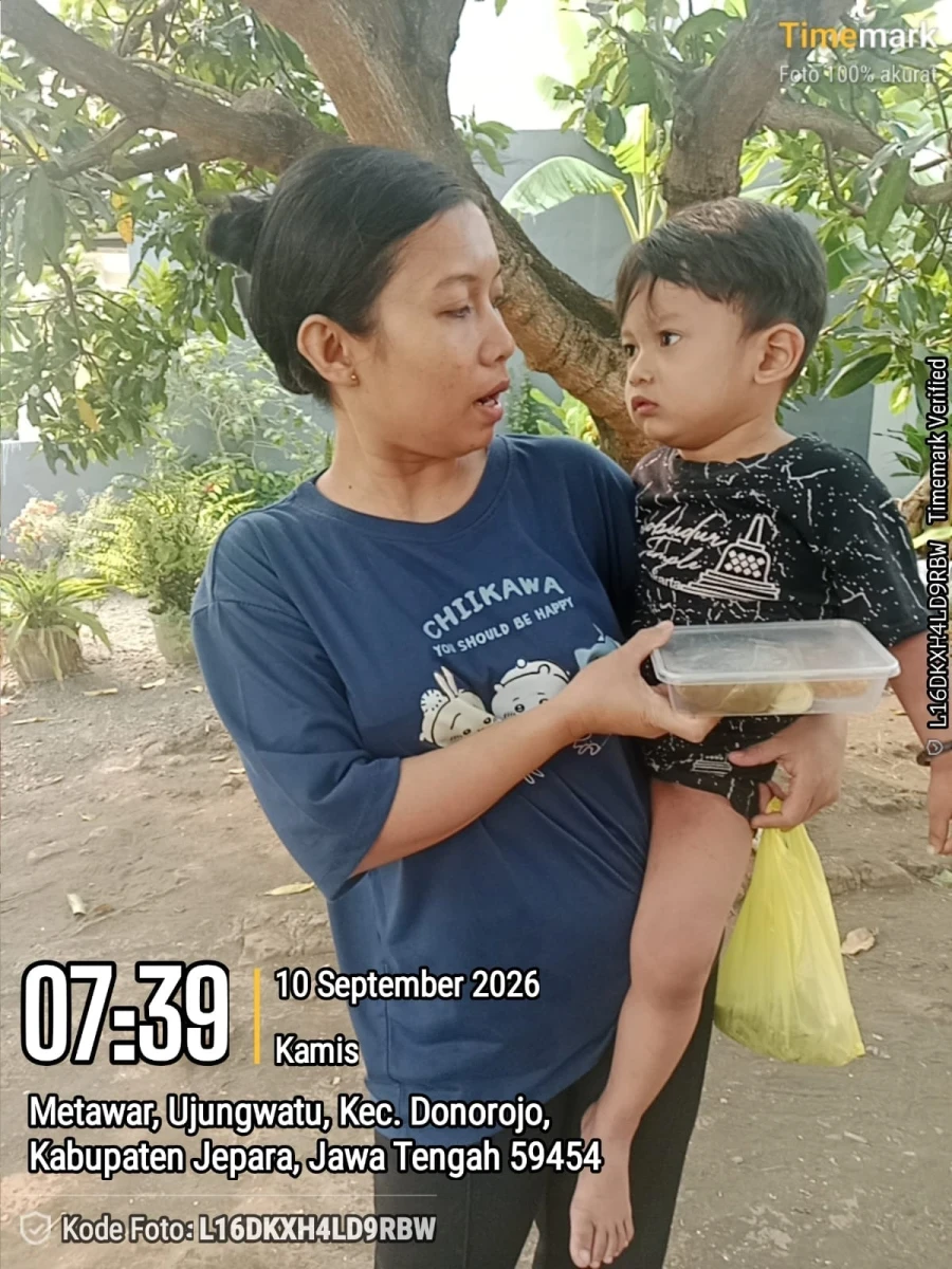 DI POS 1 DAN 4 RW 01 PENDISTRIBUSIAN PMT BOK BAGI BALITA, BUSUI DAN BUMIL