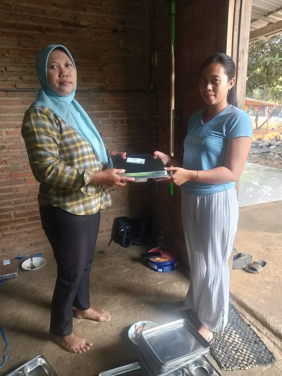 PEMBAGIAN MBG BAGI IBU HAMIL DI POS PANDAN 2 DESA KEDUNGCINO
