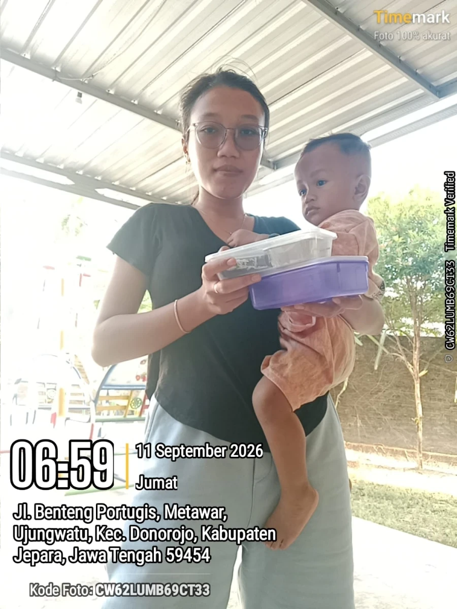 DI POS 1 DAN 4 RW 01 PENDISTRIBUSIAN PMT BOK BAGI BALITA, BUSUI DAN BUMIL
