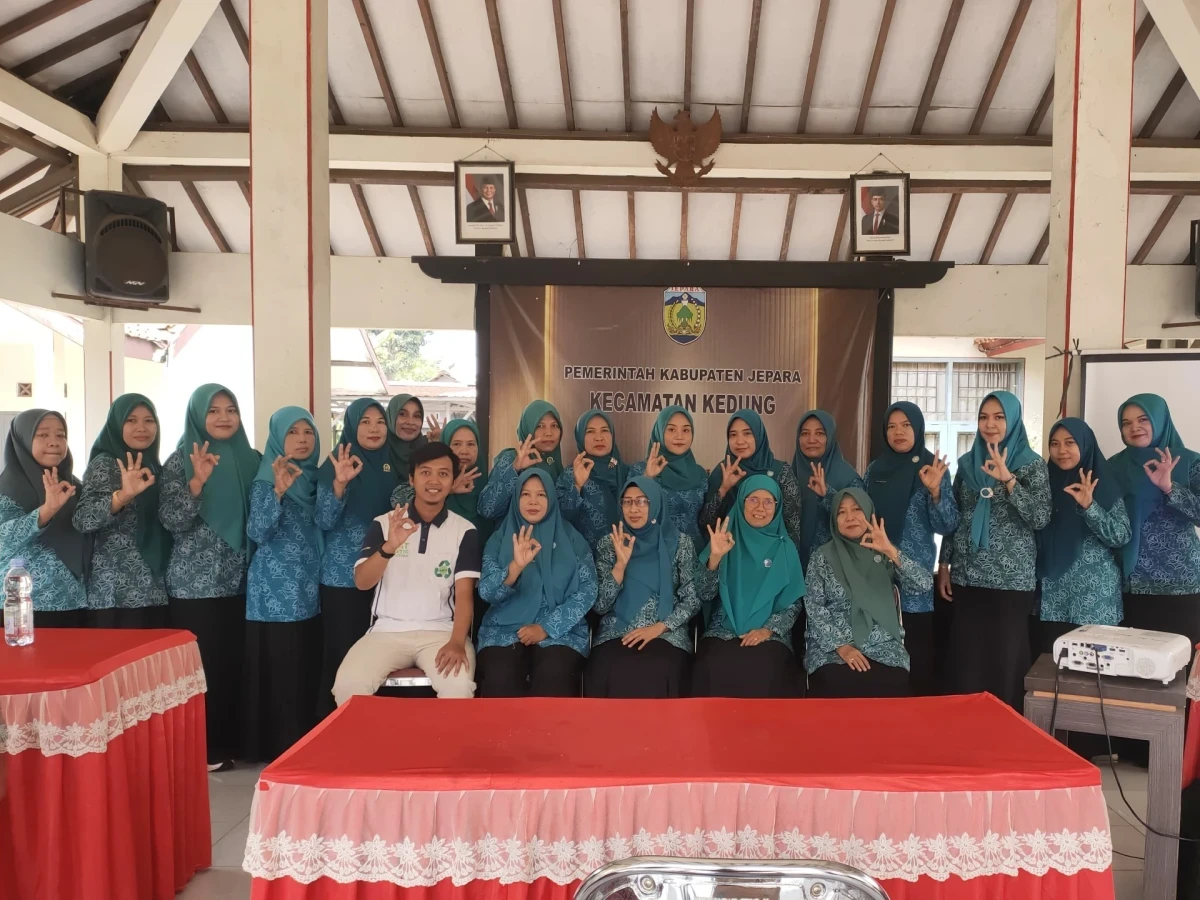 Rakor tp pkk desa se kecamatan kedung. 