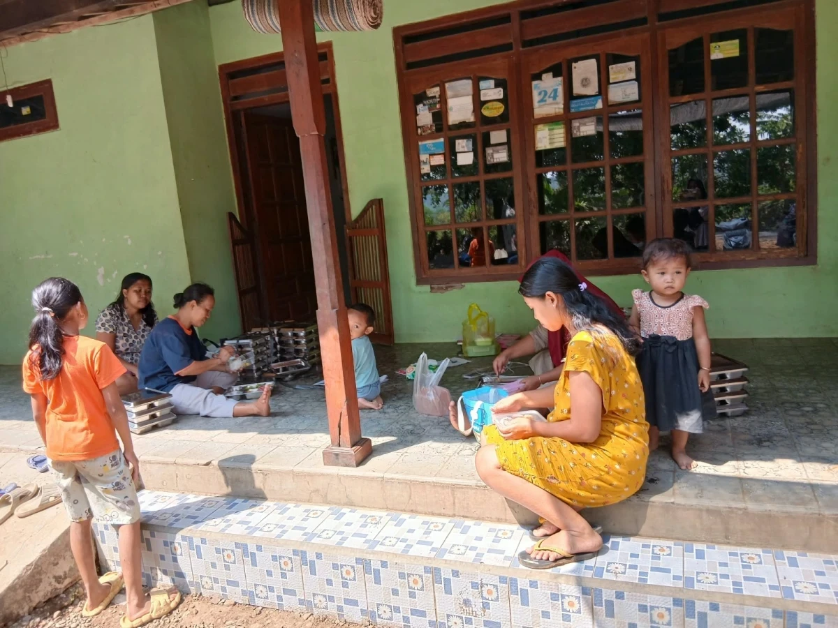MAKANAN BERGIZI GRATIS