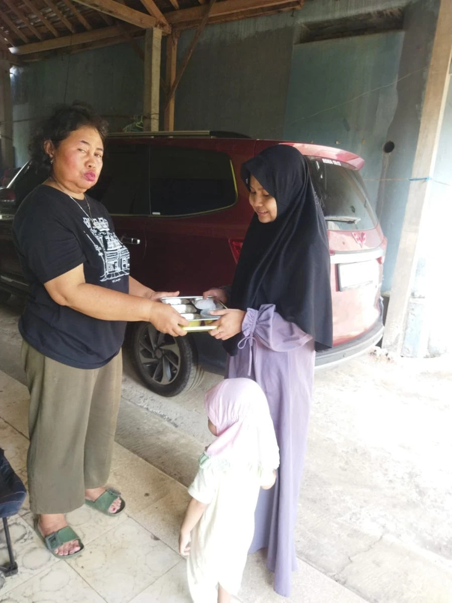 TP.PKK DESA POKJA IV DI RW 01 POS 01 DUKUNG PENDISTRIBUSIAN MBG