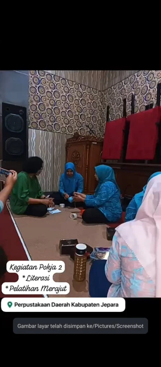 PELATIHAN MEMBUAT RAJUTAN DAN GERAKAN WAJIB MEMBACA 30 MENIT OLEH POKJA 2 KECAMATAN JEPARA