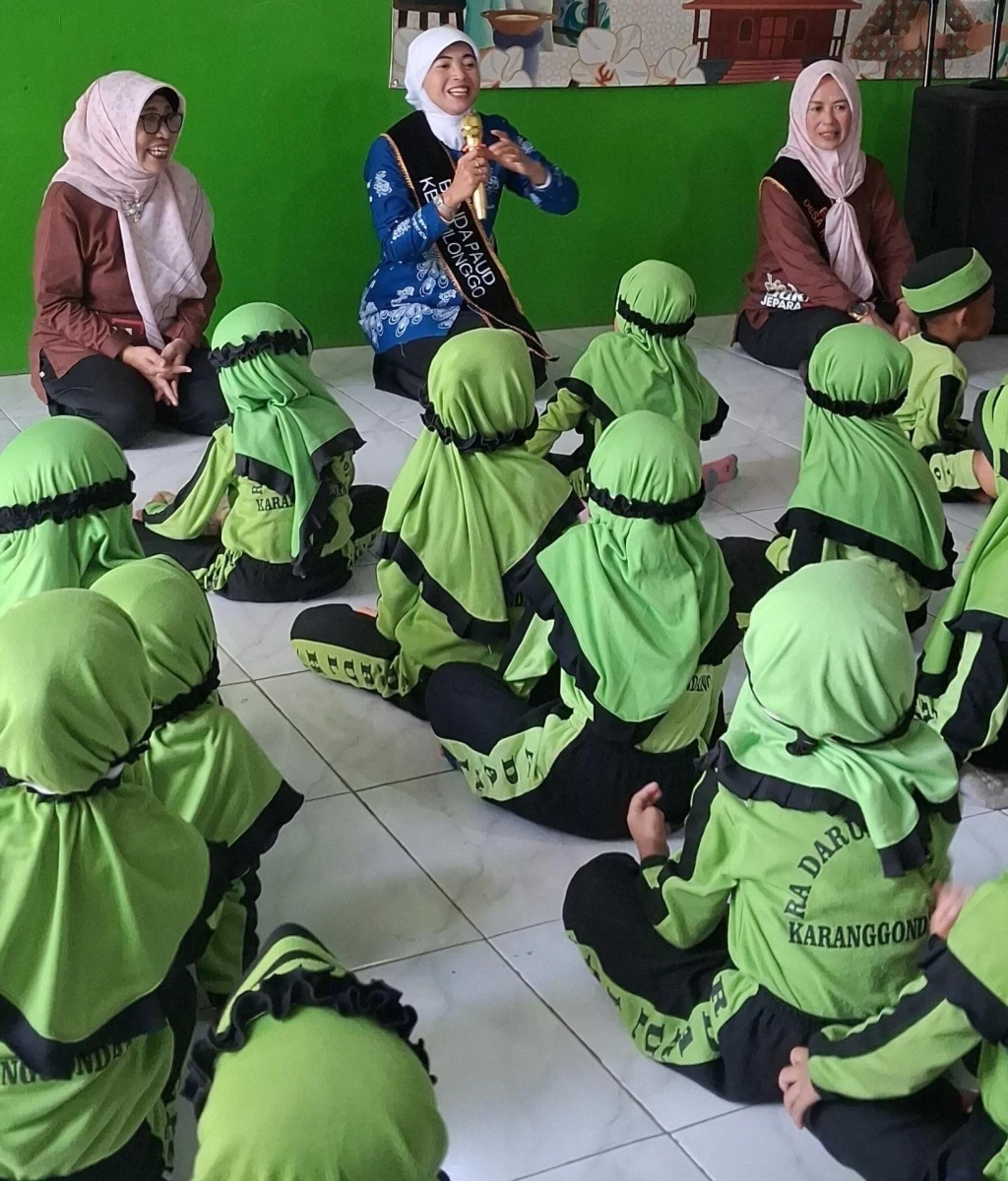 Bunda PAUD Mlonggo dan Karanggondang Pantau Pembelajaran Karakter di RA Darul Huda 1