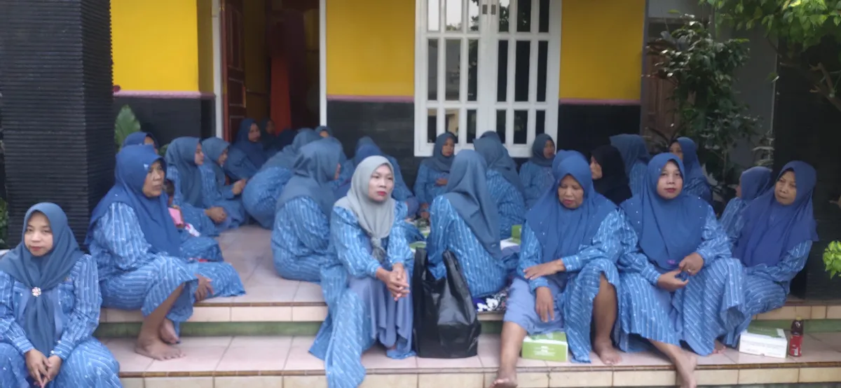 Pkk rutinan desa sengonbugel Rt 2/1 mayong 