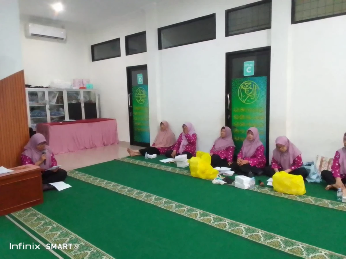 Pertemuan Rutin pkk Rt 04/07 Griya Tahunan Indah Jepara.