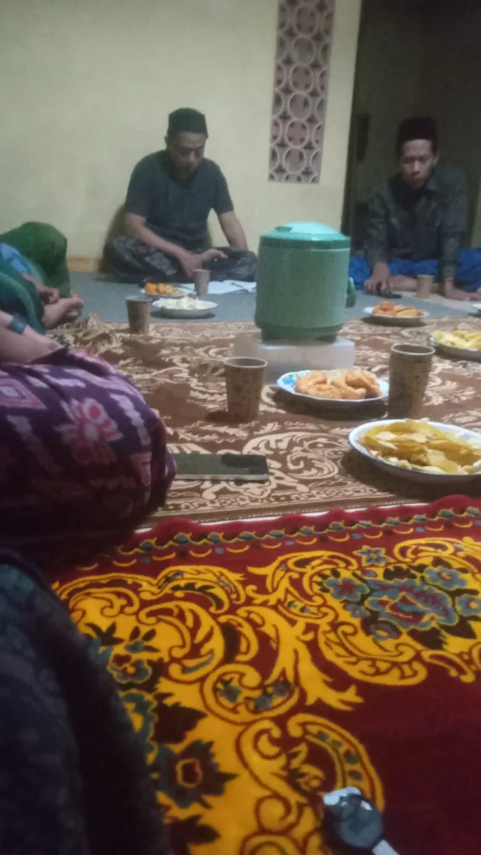 Pertemuan Rutin Karang Taruna