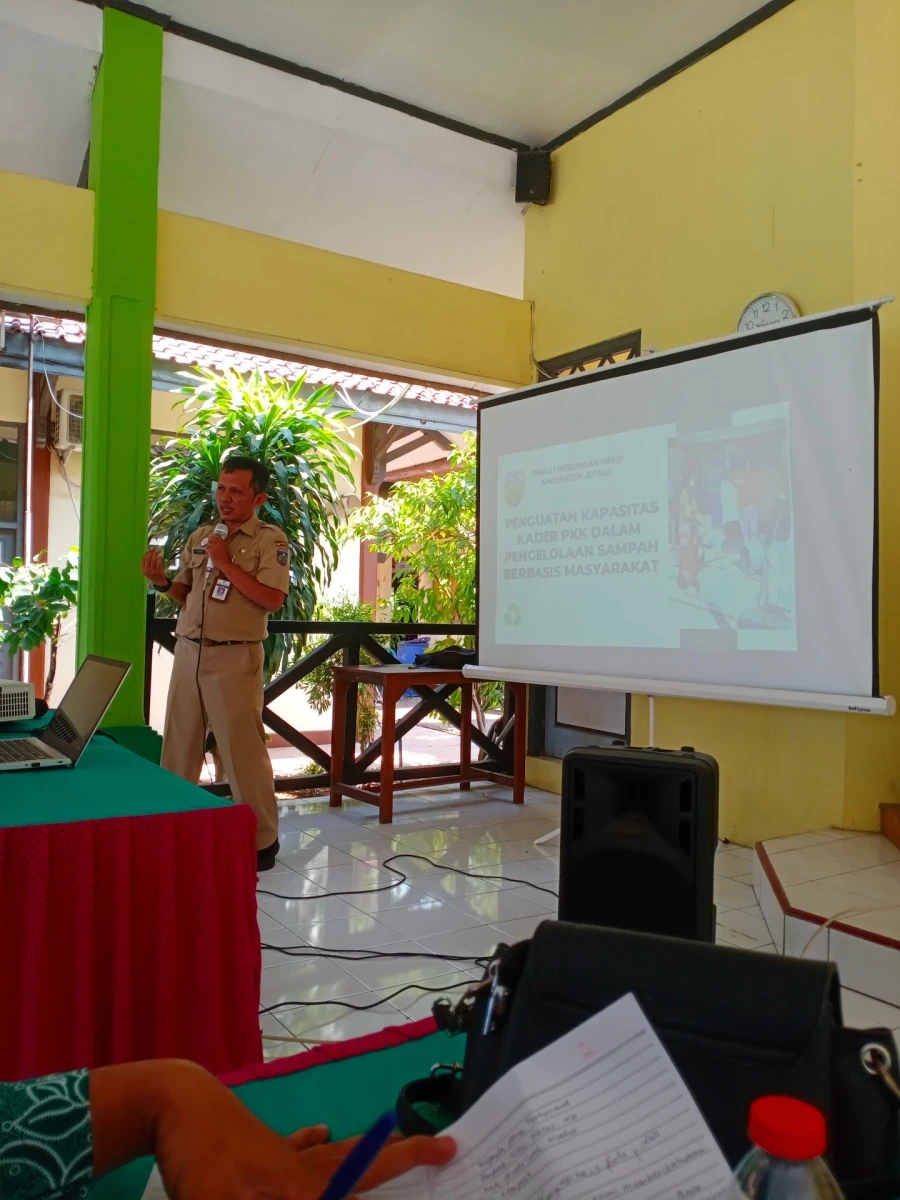 Rakor PKK dan sosialisasi bank sampah