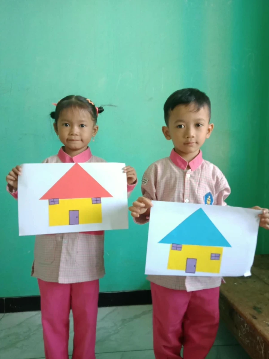 Membuat Kreasi Rumah Dari Kertas Origami