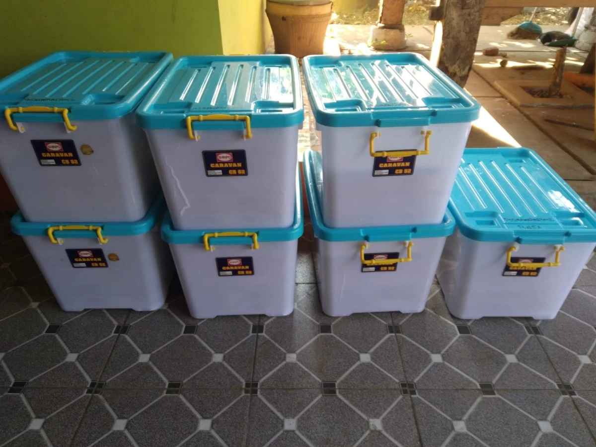 PEMBAGIAN PMT DAN MBG POS MAWAR MERAH 2  DESA BANYUMANIS