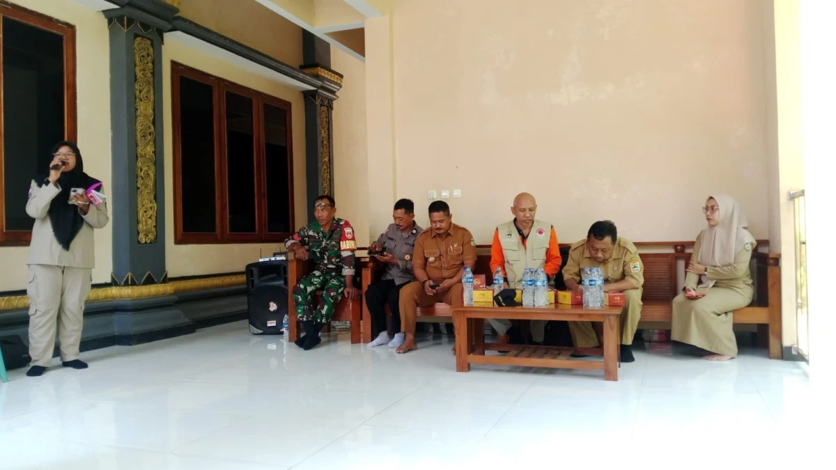 Sosialisasi Pemasangan Alat Deteksi Dini EWS Gerakan Tanah