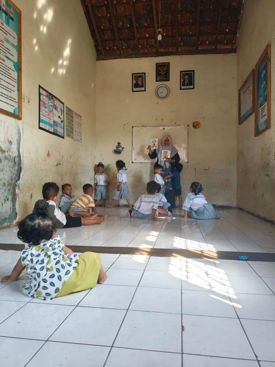Kegiatan  pos PAUD bina siwi desa geneng