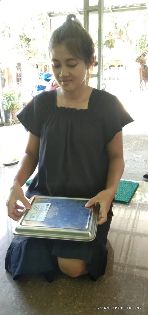 KPENDISTRIBUSIAN  MBG DI POS 02 RW 02 DESA UJUNGWATU