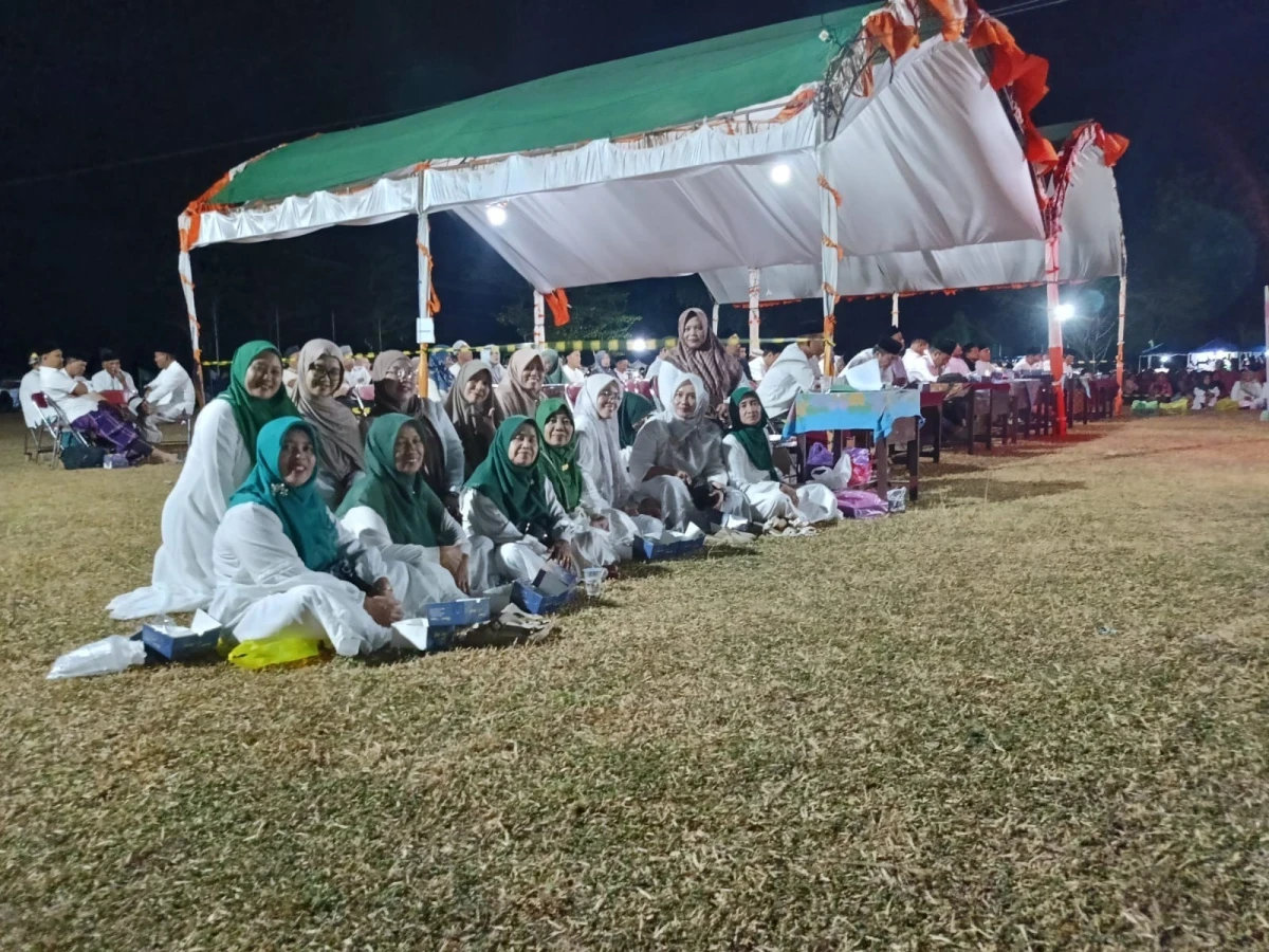 Kegiatan Pengurus PKK Desa dalam rangka "JEPARA BERSHOLAWAT"