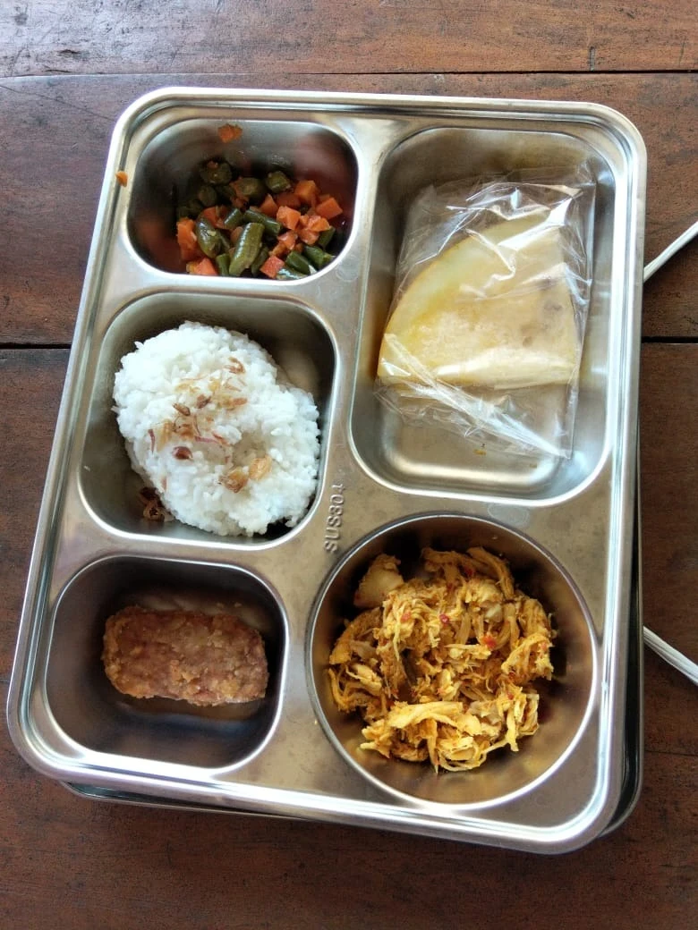 MAKANAN BERGIZI GRATIS