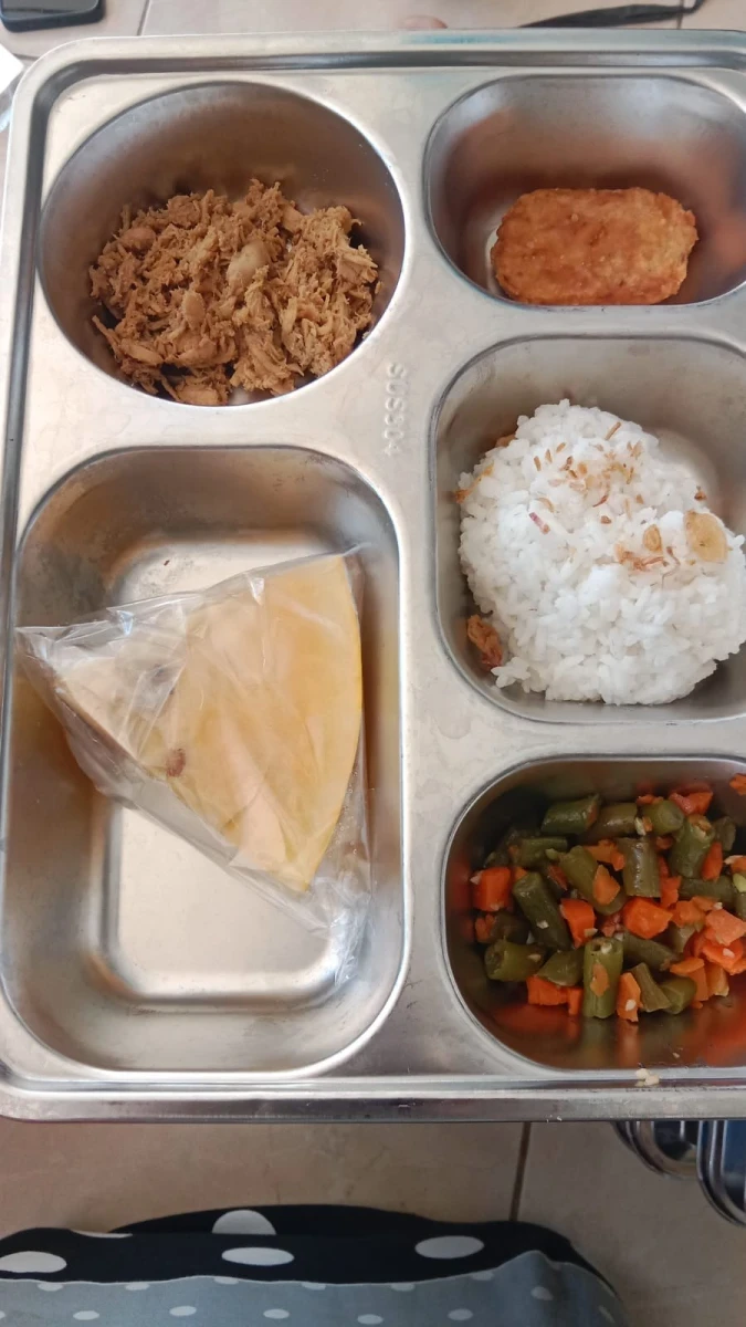 MAKANAN BERGIZI GRATIS